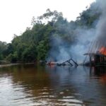 FANB destruyó 5 balsas usadas para la minería ilegal en Amazonas