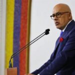 Jorge Rodríguez explica condiciones para un aumento salarial en Venezuela