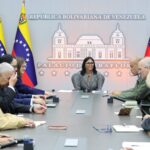 Delcy Rodríguez lideró encuentro con sectores empresariales del país